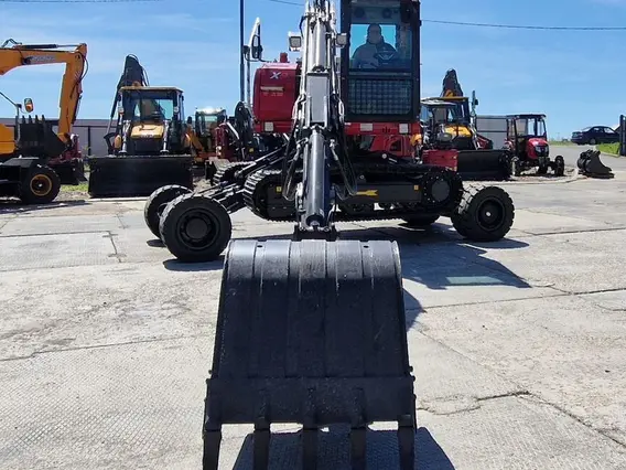 Экскаватор QUADTRAC X-9 2025 года б/у фото 10