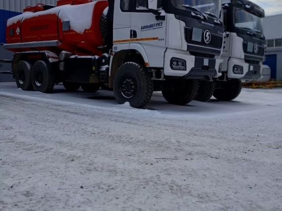 Автотопливозаправщик Shacman X3000 2026 года новый фото 5