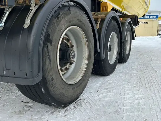 Самосвальный полуприцеп РИАТ 924900 2022 года б/у фото 12