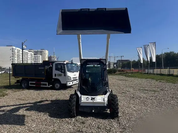 Экскаватор-погрузчик Bobcat 530 2025 года новый фото 6