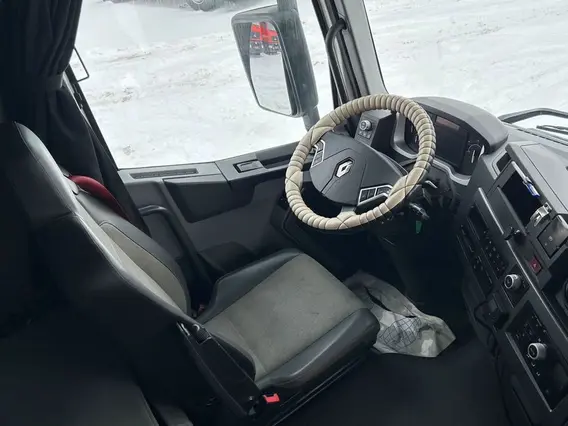 Тягач Renault T-Series 2019 года б/у фото 13