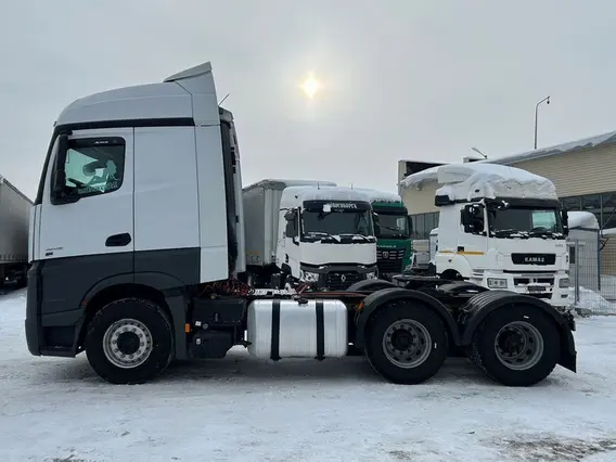 Тягач Mercedes-Benz Actros 2023 года б/у фото 8