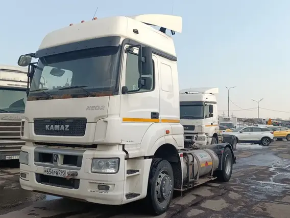 Седельный тягач Камаз 5490 2022 года б/у фото 3