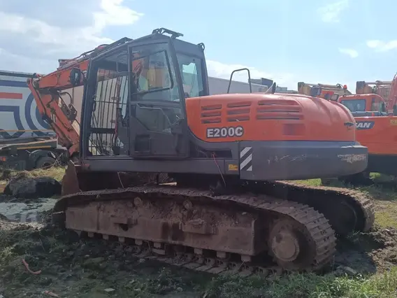 Экскаватор UMG E200C 2022 года б/у фото 5
