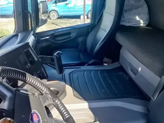Самосвал Scania P 2020 года б/у фото 7