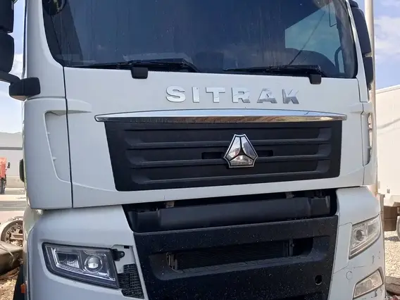 Седельный тягач SITRAK c7h 2022 года б/у фото 2