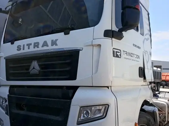 Седельный тягач SITRAK c7h 2022 года б/у фото 3