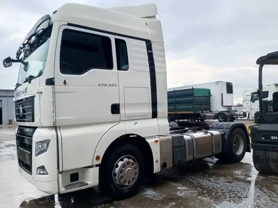 Седельный тягач SITRAK c7h 2023 года б/у фото 4