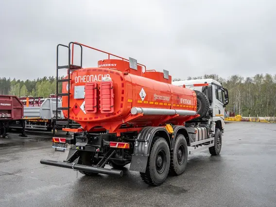 Автотопливозаправщик Shacman SX32586V385 2025 года новый фото 3