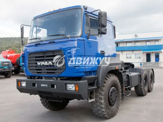 Тягач Урал 6370  б/у