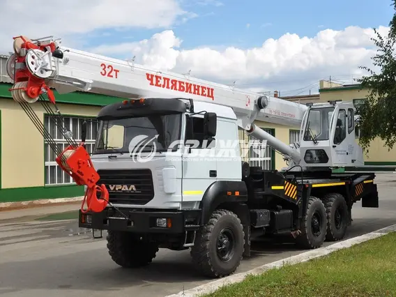 Автокран Урал 5557 б/у