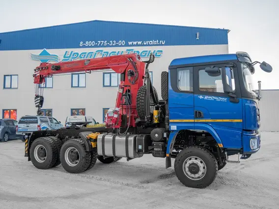 Тягач с КМУ Shacman SX32586V385 2025 года новый фото 2