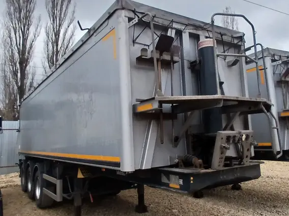 Самосвальный полуприцеп Bodex KIS 3WA1 2022 года б/у