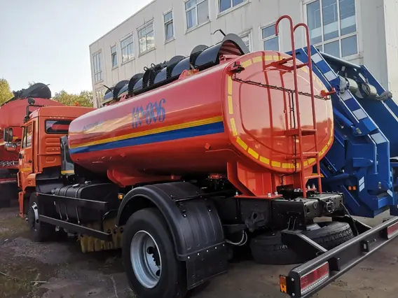 Дорожно-уборочный автомобиль Камаз 43253 2020 года новый фото 3