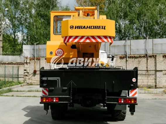 Автокран Урал 5557 б/у