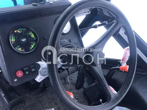 Беларус 82.1 2026 года новый фото 11