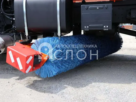 Дорожно-уборочный автомобиль Камаз 53605 2026 года новый фото 14