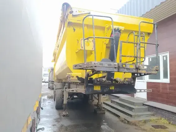 Полуприцеп самосвальный РИАТ 924900 2023 года б/у