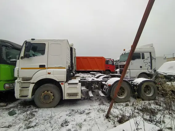 Седельный тягач Камаз 65206 2020 года б/у фото 4
