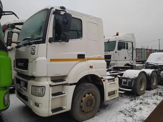 Седельный тягач Камаз 65206 2020 года б/у фото 6