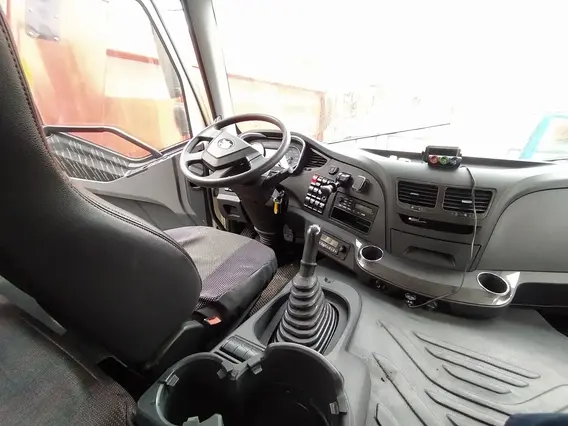 Бортовой с КМУ FAW J6P 2023 года б/у фото 22