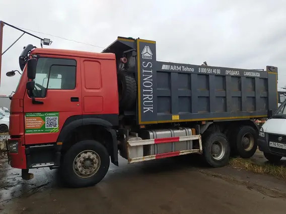 Самосвал Howo HW76 2021 года б/у фото 3