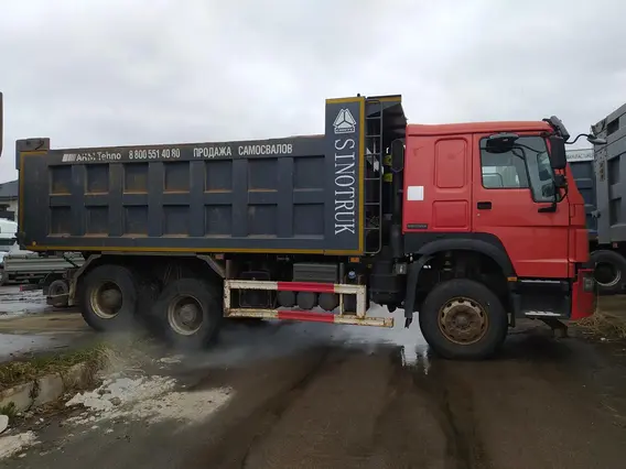 Самосвал Howo HW76 2021 года б/у фото 7