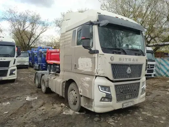 Седельный тягач SITRAK C7H MAX 2023 года б/у