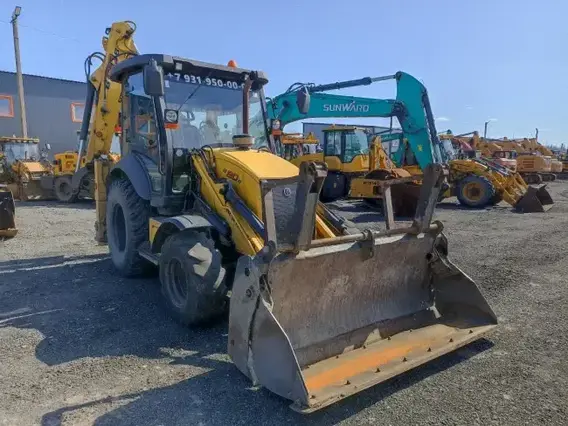 Экскаватор-погрузчик NEW HOLLAND B80B 2022 года б/у