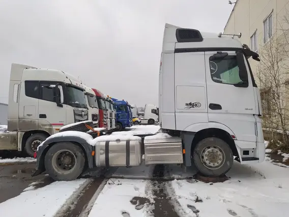 Седельный тягач Mercedes-Benz Actros 2023 года б/у фото 12