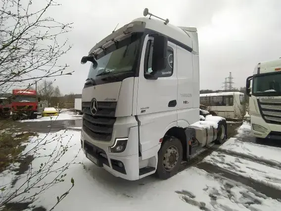Седельный тягач Mercedes-Benz Actros 2023 года б/у