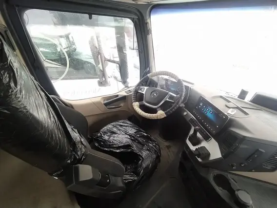 Седельный тягач Mercedes-Benz Actros 2023 года б/у фото 22