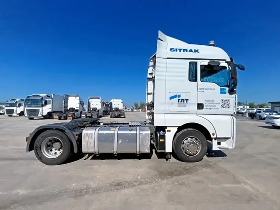 Седельный тягач SITRAK c7h 2022 года б/у фото 9