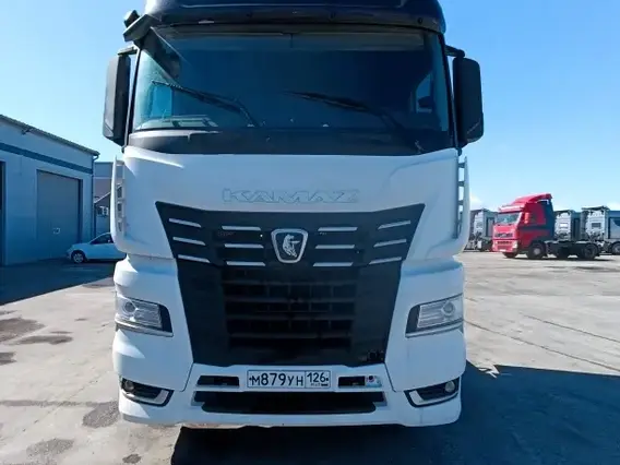 Седельный тягач Камаз 5490 2022 года б/у фото 2