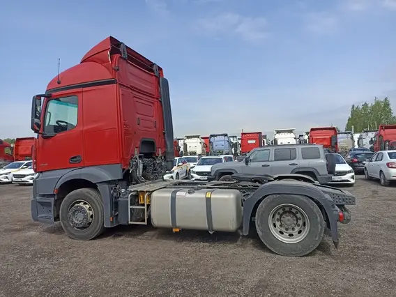 Седельный тягач Mercedes-Benz Actros 2021 года б/у фото 4