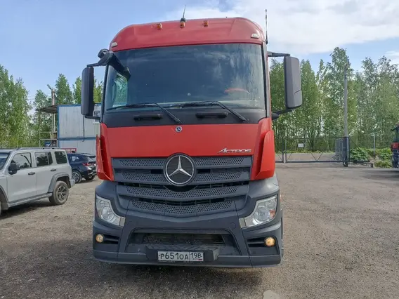Седельный тягач Mercedes-Benz Actros 2021 года б/у фото 2