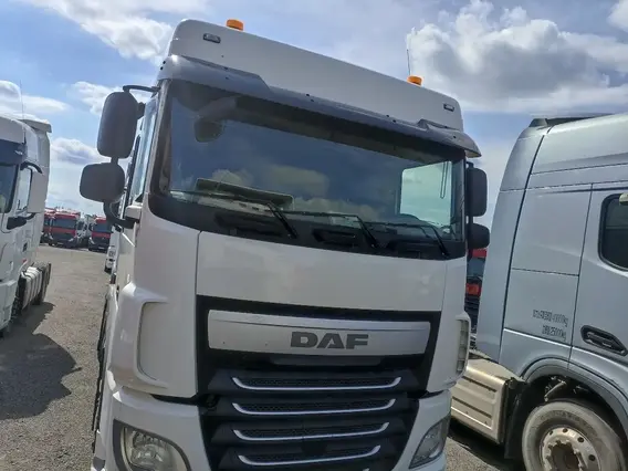 Седельный тягач DAF XF 2016 года б/у фото 3