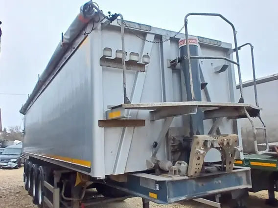 Самосвальный полуприцеп Bodex KIS 4WA1 2022 года б/у