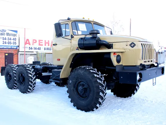 Тягач Урал 44202 2005 года б/у