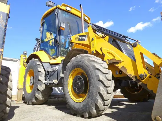 Экскаватор JCB 3CX Sitemaster 2009 года б/у