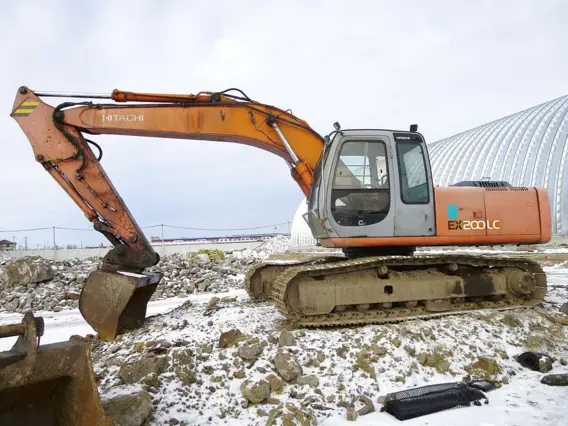 Экскаватор Hitachi EX 200 LC-3 2000 года б/у