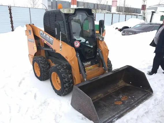 Фронтальный погрузчик Case SR175 2016 года б/у