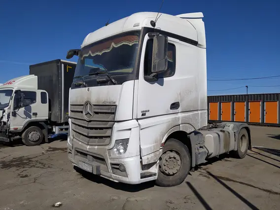 Седельный тягач Mercedes-Benz Actros 2023 года б/у фото 3
