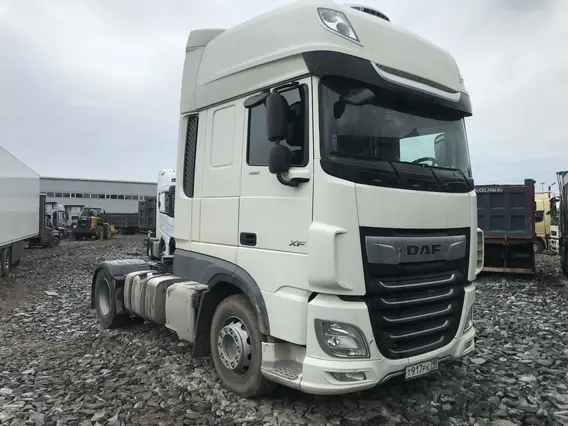 Седельный тягач DAF XF 2020 года б/у