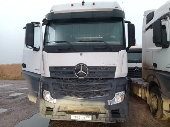 Седельный тягач Mercedes-Benz Actros 2022 года б/у фото 2
