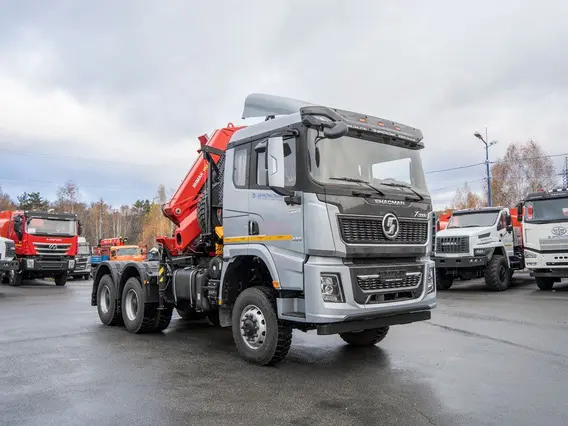 Тягач с КМУ Shacman SX42586V385 2025 года новый фото 5