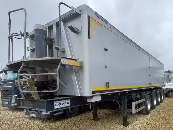 Самосвальный полуприцеп Bodex KIS 4WA1 2022 года б/у фото 4