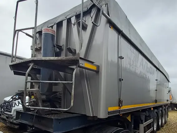 Самосвальный полуприцеп Bodex KIS 4WA1 2023 года б/у фото 3