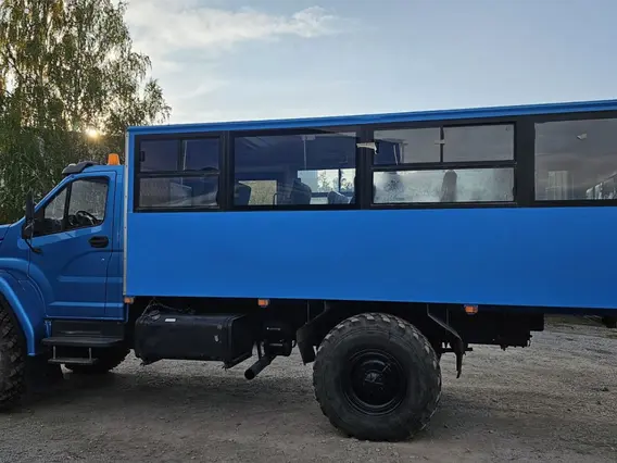 Вахтовый автобус Урал 32551 2017 года б/у фото 3