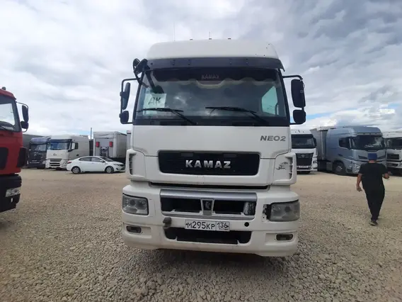 Седельный тягач Камаз 5490 2021 года б/у фото 3